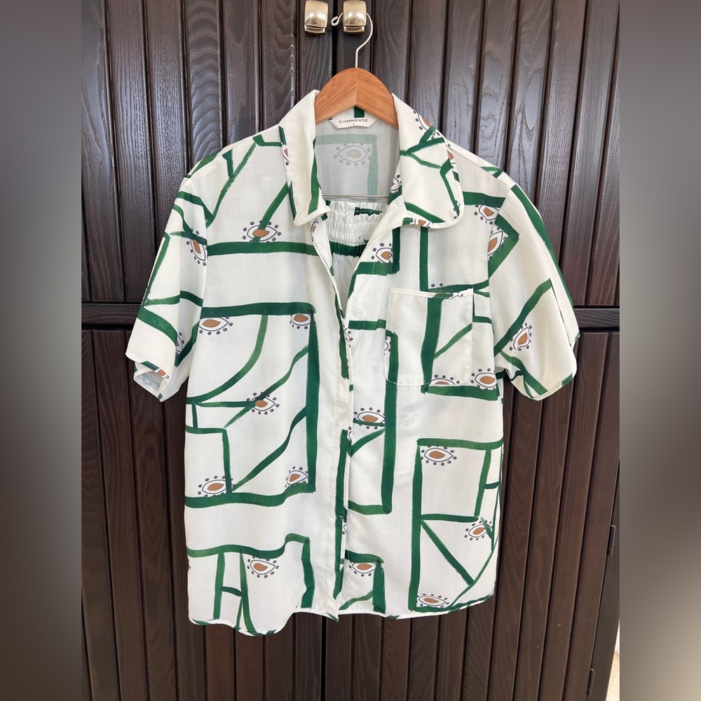 Green and White Patterned Shirt and Shorts Set - Picture 6 of 9